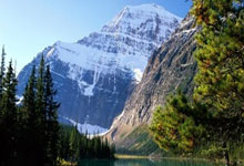 西甲绿茵激战：战术博弈与球员闪光，铸就足球盛宴