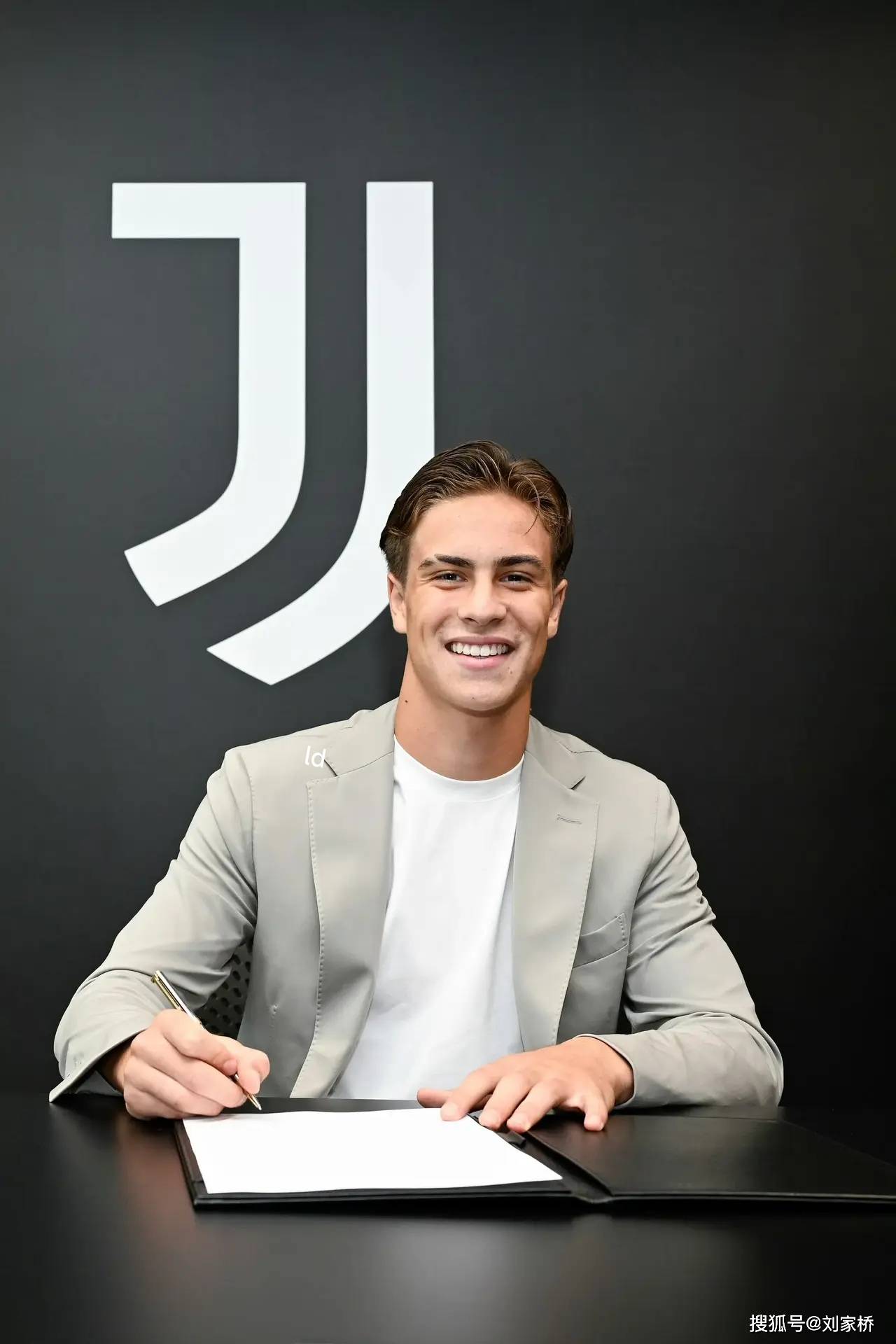 尤文图斯球员接受专访谈未来规划的简单介绍