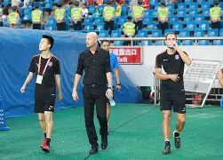 关于阿尔勒客场被莱阿佩逼平,排名下滑的信息 关于阿尔勒客场被莱阿佩逼平,排名下滑的信息