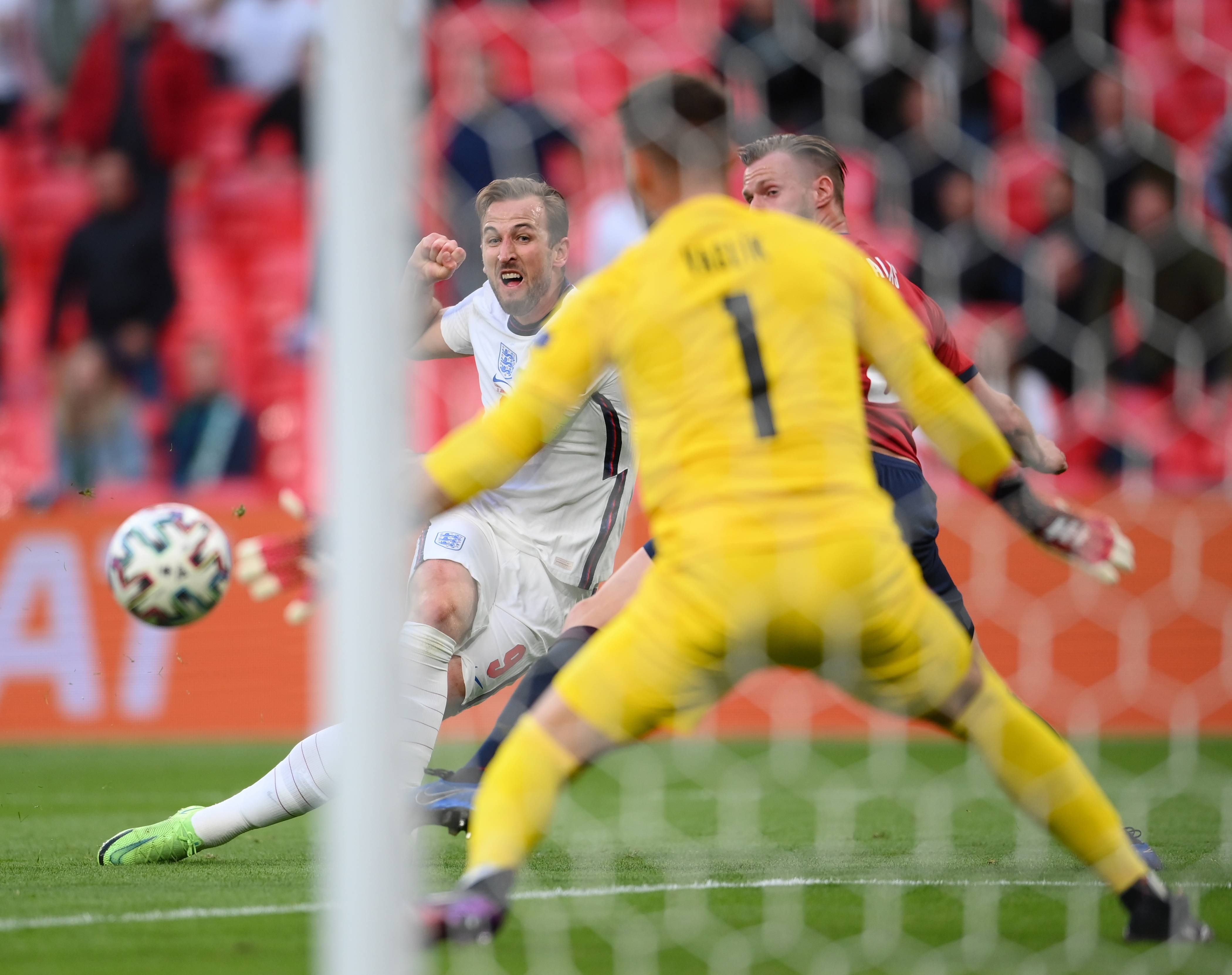 捷克队在欧锦赛预选赛中摆脱困境 捷克队在欧锦赛预选赛中摆脱困境