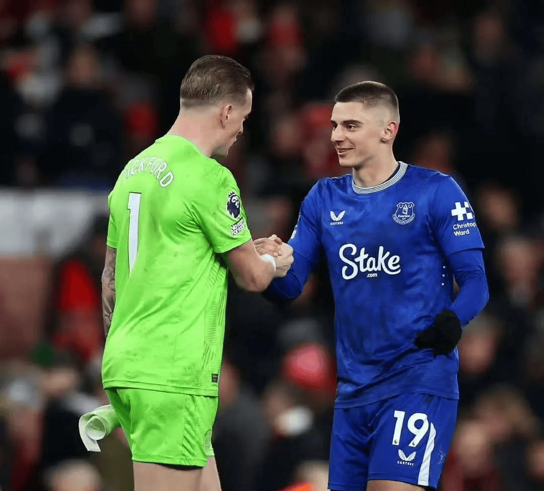 切尔西暗藏王者之师！英超比赛冠军归属疑问！的简单介绍