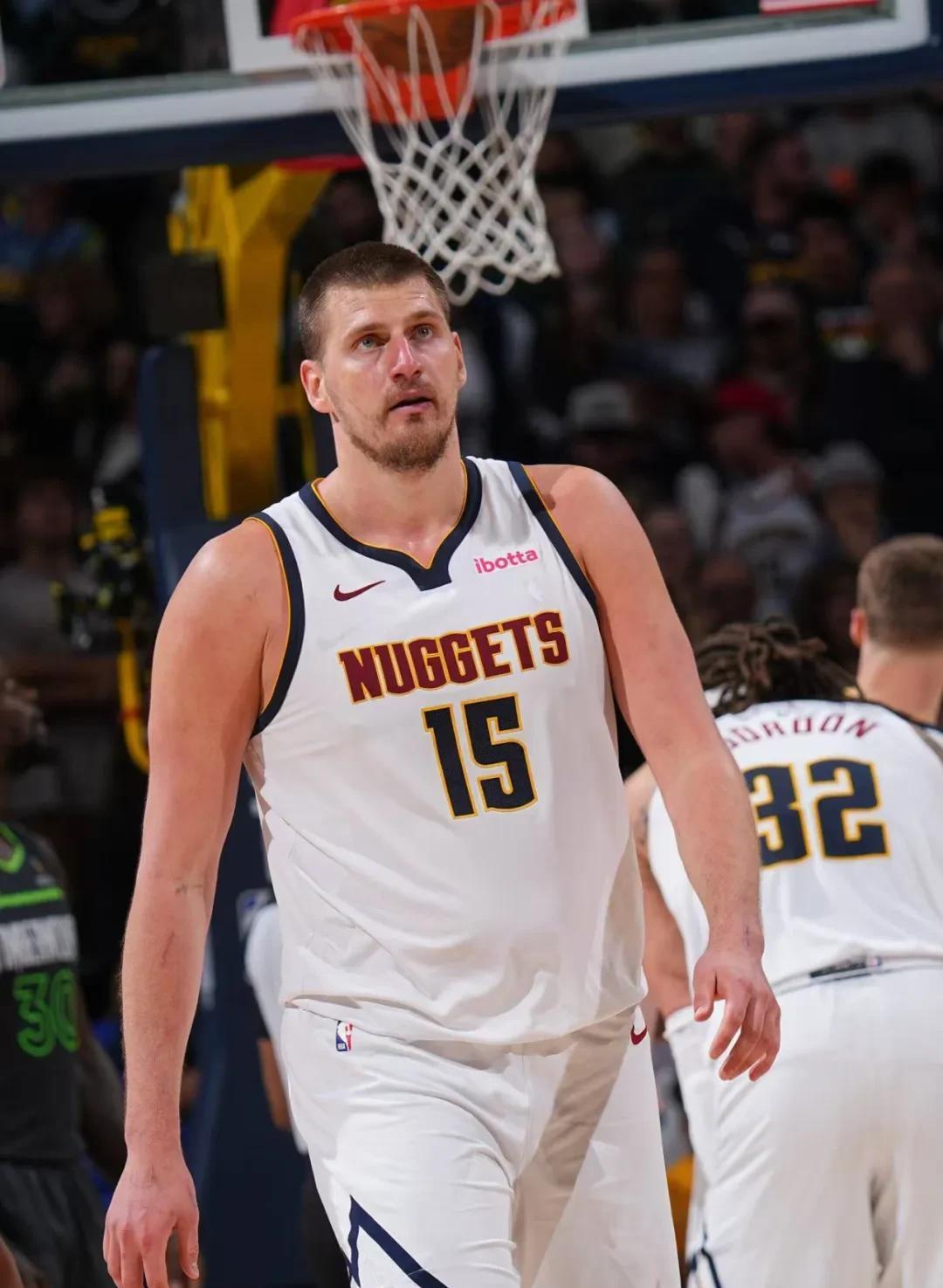 掘金表现不俗,约基奇成全队支柱 掘金表现不俗,约基奇成全队支柱