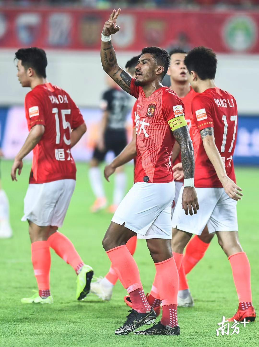 北京人和主场击败广州富力,赢得两连胜 北京人和主场击败广州富力,赢得两连胜