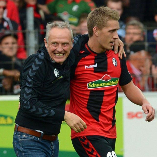 元老球员闪耀,弗赖堡队再次获胜的简单介绍 元老球员闪耀,弗赖堡队再次获胜的简单介绍