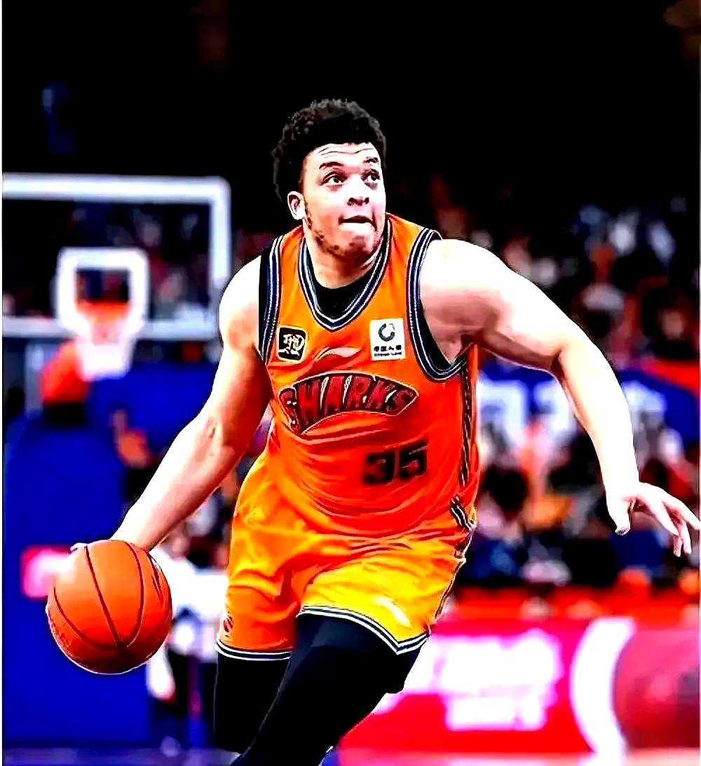 上海男篮击败新疆,继续领跑积分榜的简单介绍 上海男篮击败新疆,继续领跑积分榜的简单介绍