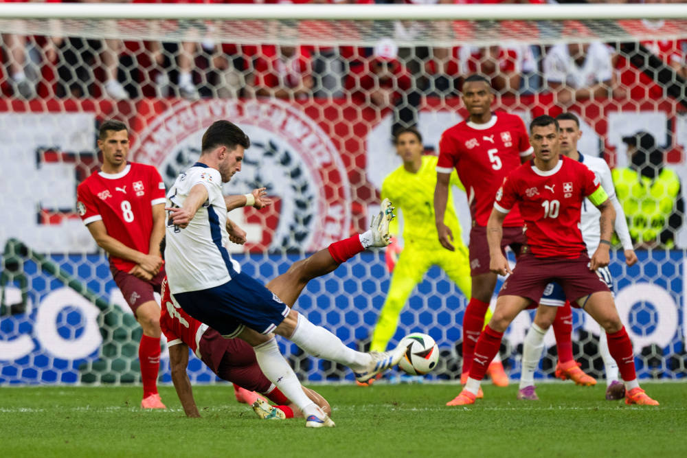 荷兰险胜瑞士，闯入欧国联半决赛