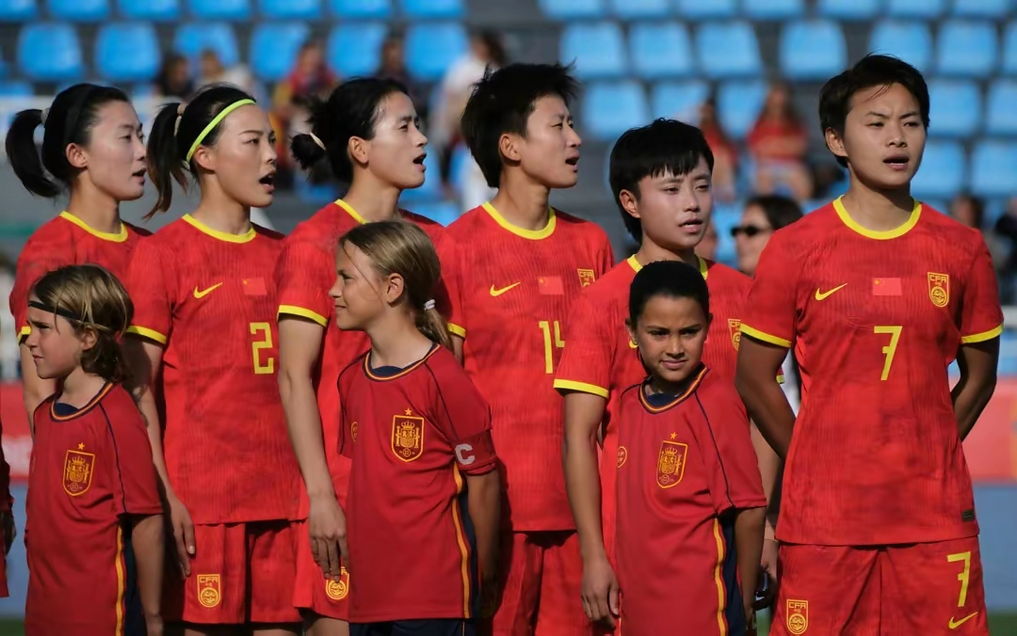 紧张刺激!女足比赛集结决战! 紧张刺激!女足比赛集结决战!