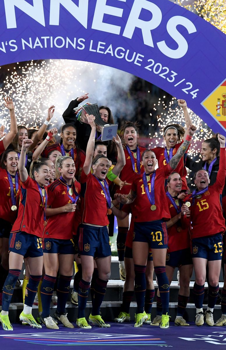 热门球队欧洲联赛首轮比赛引爆球迷热情 热门球队欧洲联赛首轮比赛引爆球迷热情